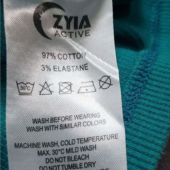 Zyia Green Ribbed Tank Top - Picture 5 of 6